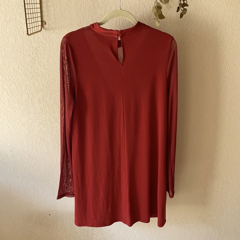 Dress - Picture 3 of 3